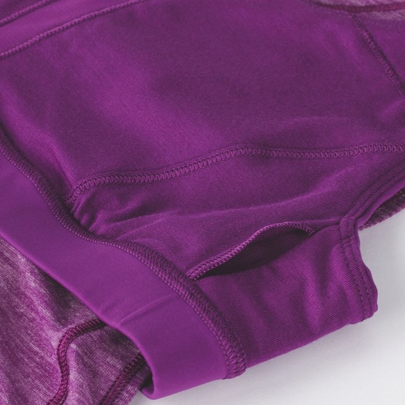 Lululemon On Track Tank with built-in bra - Heathered Aurora - Picture 7 of 10